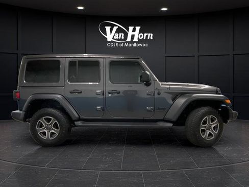 Used 2022 Jeep Wrangler Unlimited Sport w/ Sun And Sound Package AWD/4WD image 8