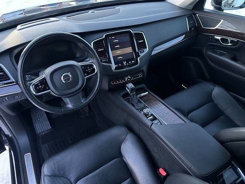Used 2016 Volvo XC90 T6 Momentum w/ Momentum Plus Package AWD/4WD image 13
