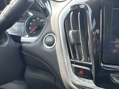 Used 2022 Chevrolet Traverse LT w/ LPO, Floor Liner Package image 17