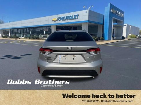 Used 2022 Toyota Corolla LE w/ LE Convenience Package FWD image 7
