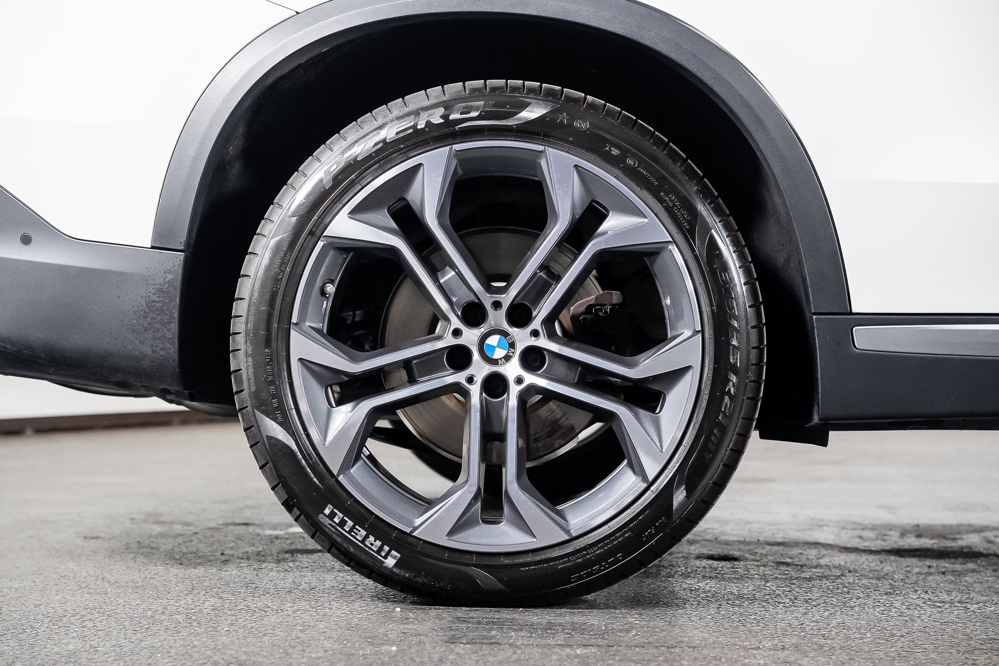 Used 2024 BMW X5 sDrive40i RWD image 33