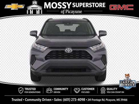Used 2025 Toyota RAV4 XLE AWD/4WD image 6