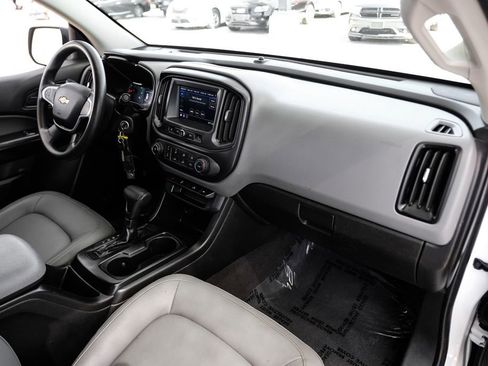 Used 2021 Chevrolet Colorado W/T w/ WT Convenience Package image 9