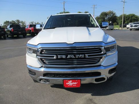 Used 2021 RAM 1500 Laramie AWD/4WD image 11