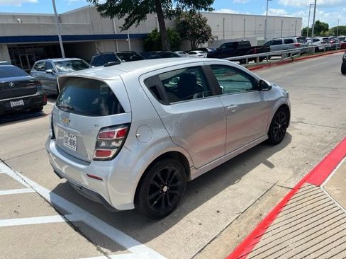 Used 2017 Chevrolet Sonic LT FWD image 5