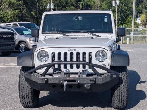 Used 2018 Jeep Wrangler Sport AWD/4WD image 9