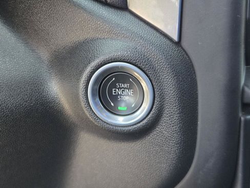 Used 2022 Chevrolet Silverado 1500 LT RWD image 11