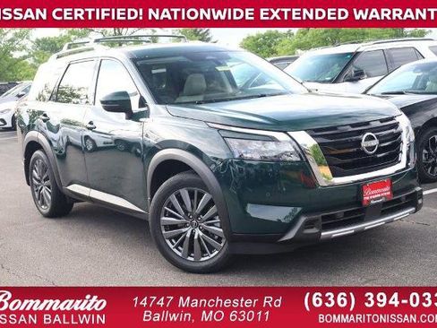 Certified 2025 Nissan Pathfinder SL w/ SL Premium Package FWD image 1
