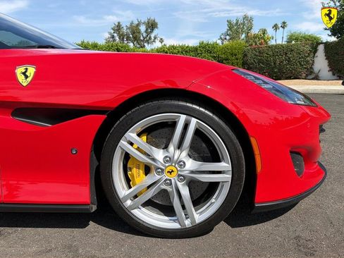 Used 2019 Ferrari Portofino RWD image 48
