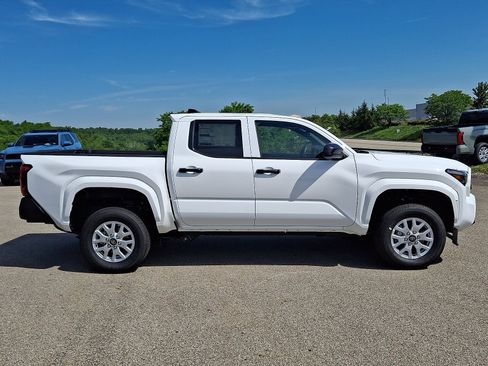 New 2026 Toyota Tacoma SR RWD image 5