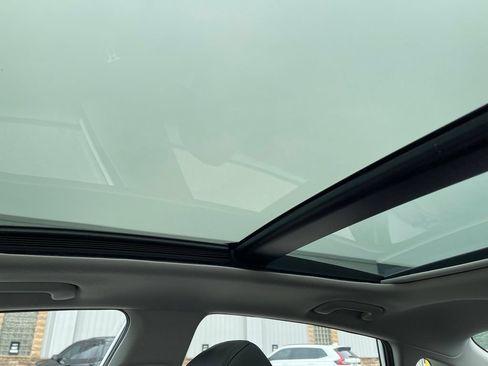 Used 2019 Kia Optima S w/ S Panoramic Sunroof Package FWD image 11