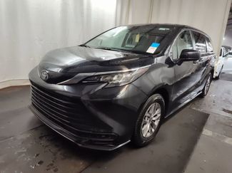 Used 2024 Toyota Sienna LE video 1