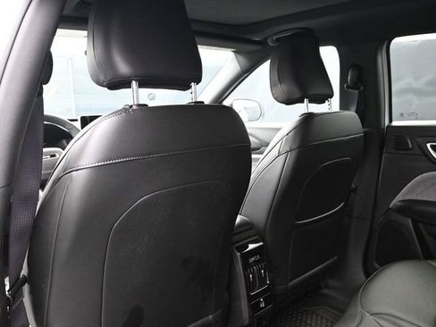 New 2025 Jeep Compass Latitude w/ Sun & Sound Group AWD/4WD image 24
