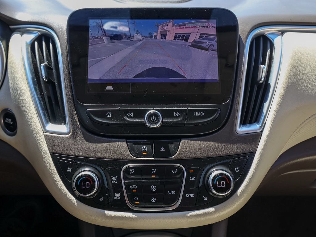 Used 2024 Chevrolet Malibu LT FWD image 30