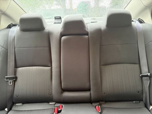 Used 2025 Nissan Altima 2.5 SV FWD image 37