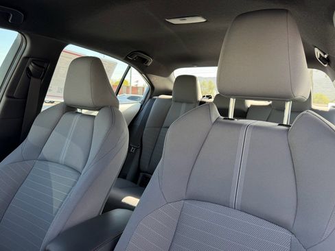 Certified 2025 Toyota Corolla SE w/ Convenience Package image 17