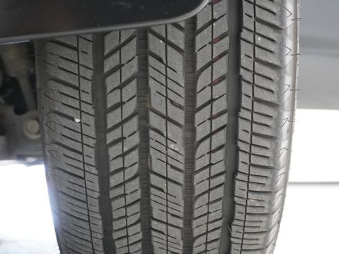 Used 2013 Toyota Sequoia Platinum image 38