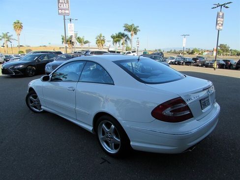 Used 2004 Mercedes-Benz CLK 500 Coupe image 3