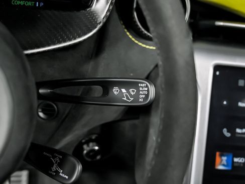 Used 2024 McLaren 750S Spider RWD image 34