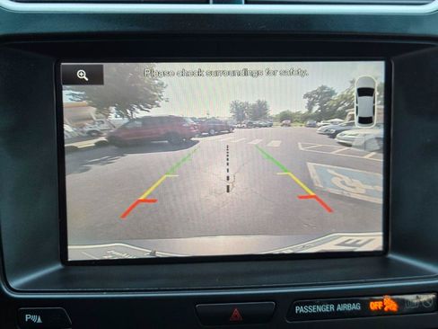 Used 2016 Ford Explorer XLT w/ Equipment Group 202A FWD image 32