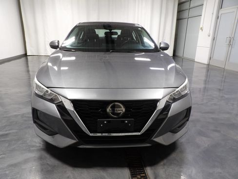 Used 2021 Nissan Sentra SV FWD image 2