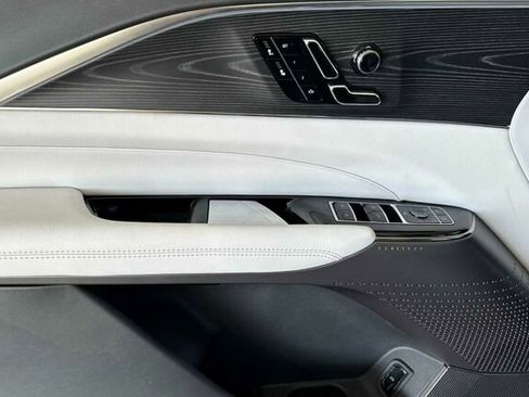 New 2026 Cadillac Lyriq Sport image 11