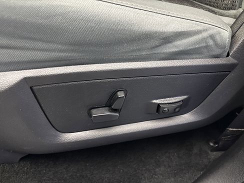 Used 2017 RAM 1500 Big Horn image 13