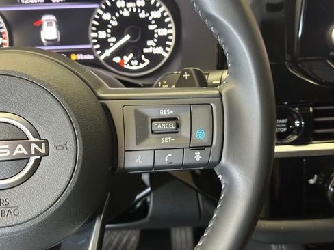 New 2025 Nissan Pathfinder SV w/ Black Appearance Package AWD/4WD image 23