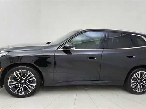 Used 2025 BMW X3 xDrive30i w/ Premium Package image 3