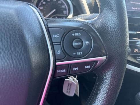 Used 2022 Toyota Camry LE image 19