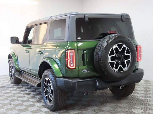 Used 2025 Ford Bronco Outer Banks image 3