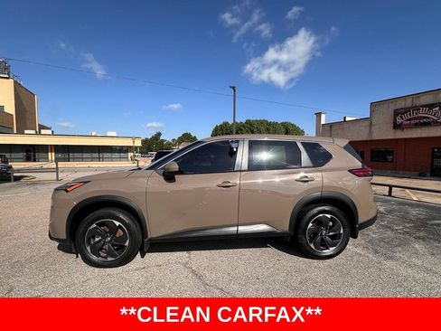 Certified 2024 Nissan Rogue SV FWD image 2