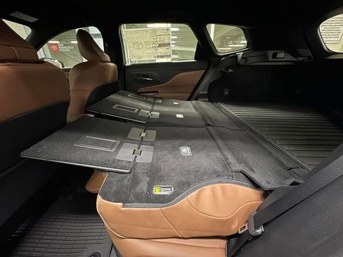 New 2026 Toyota Crown Signia XLE image 40