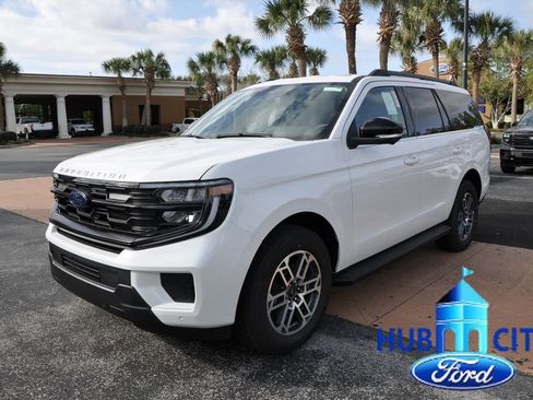 New 2026 Ford Expedition Active image 1