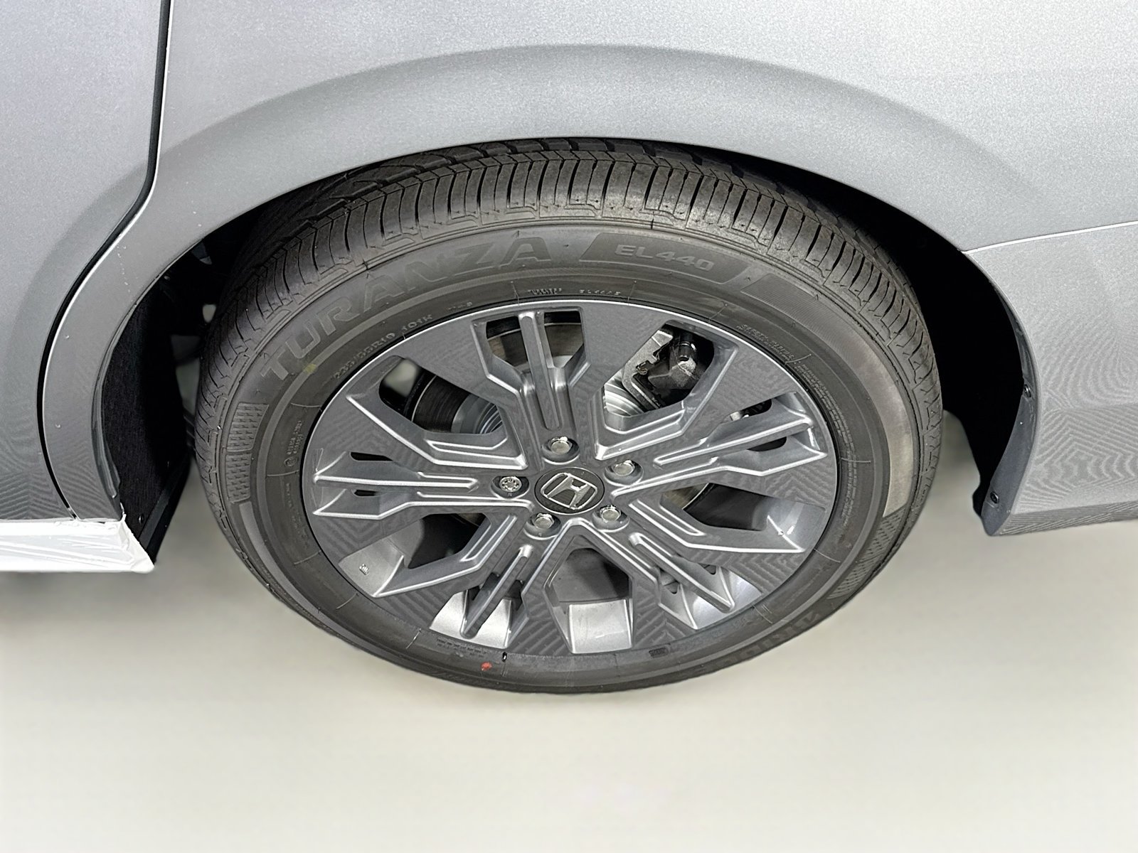 Certified 2026 Honda Odyssey Touring image 5