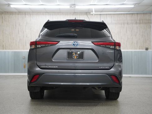 Used 2023 Toyota Highlander Limited image 8