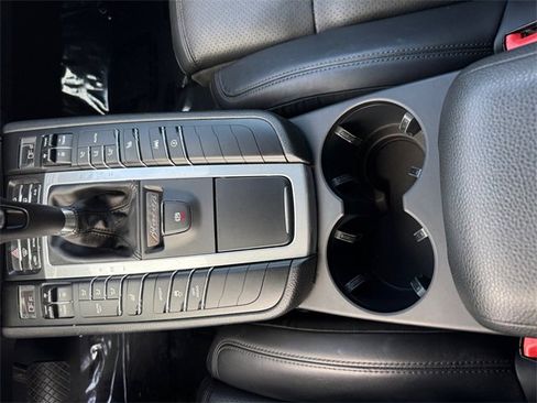 Used 2020 Porsche Macan S image 21