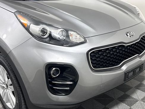 Used 2019 Kia Sportage LX AWD/4WD image 12