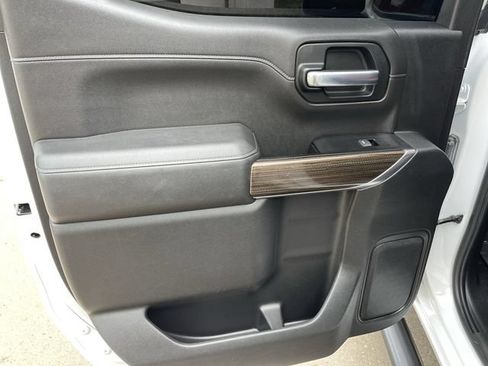 Used 2019 Chevrolet Silverado 1500 RST AWD/4WD image 12