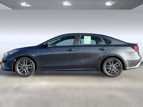 Used 2022 Kia Forte GT-Line w/ GT-Line Premium Package image 2