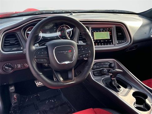 Used 2022 Dodge Challenger R/T Scat Pack w/ Dynamics Package image 2