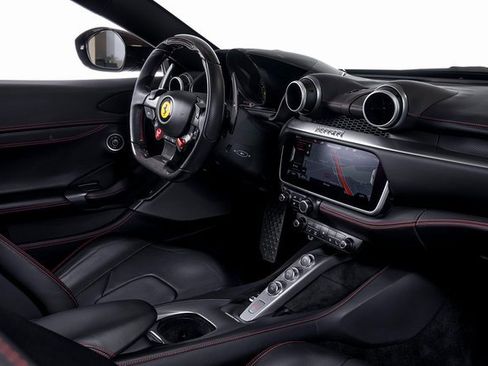 Used 2020 Ferrari Portofino image 48