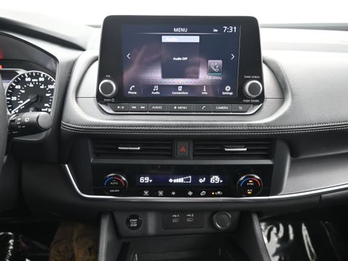 Certified 2024 Nissan Rogue SV AWD/4WD image 15