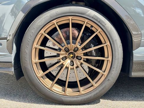 Used 2024 Lamborghini Urus Performante image 14