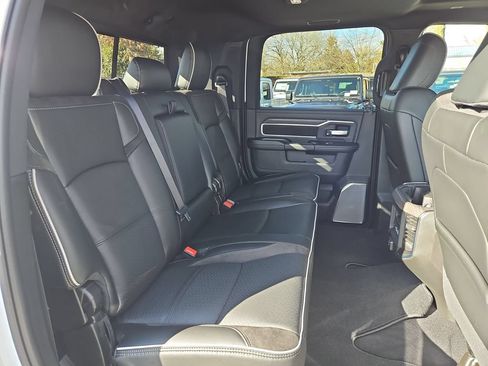 New 2026 RAM 3500 Laramie AWD/4WD image 15