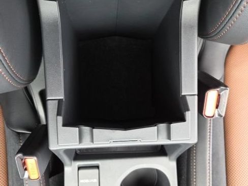 Used 2025 Subaru Forester Touring AWD/4WD image 30