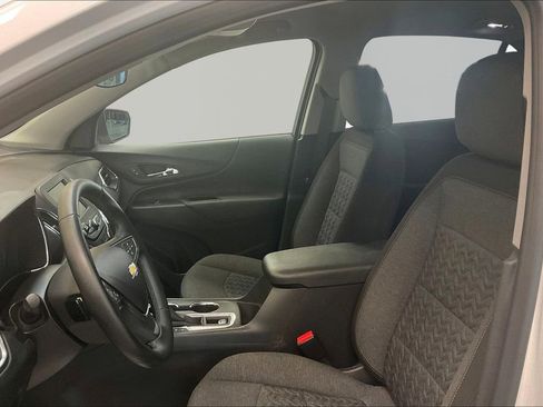 Used 2024 Chevrolet Equinox LT FWD image 22