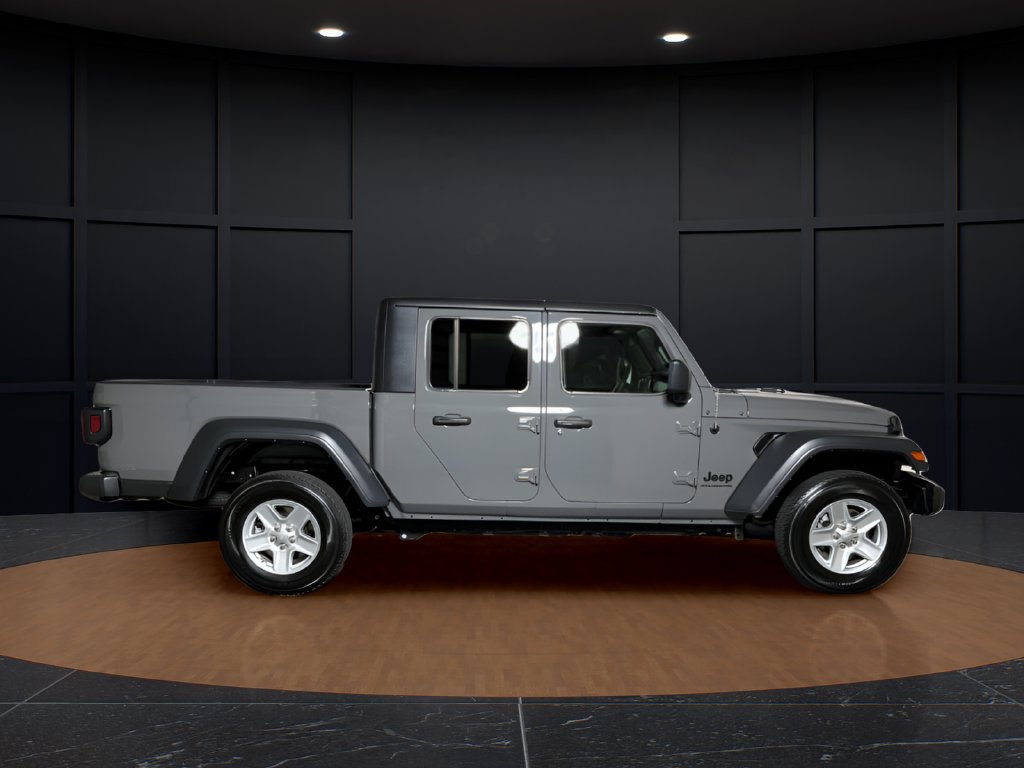 Certified 2023 Jeep Gladiator Sport AWD/4WD image 6