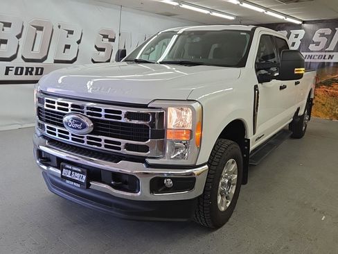 Used 2023 Ford F350 XLT w/ FX4 Off-Road Package image 16