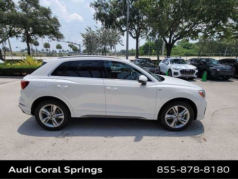 Used 2021 Audi Q3 2.0T Premium w/ Convenience Package AWD/4WD image 9